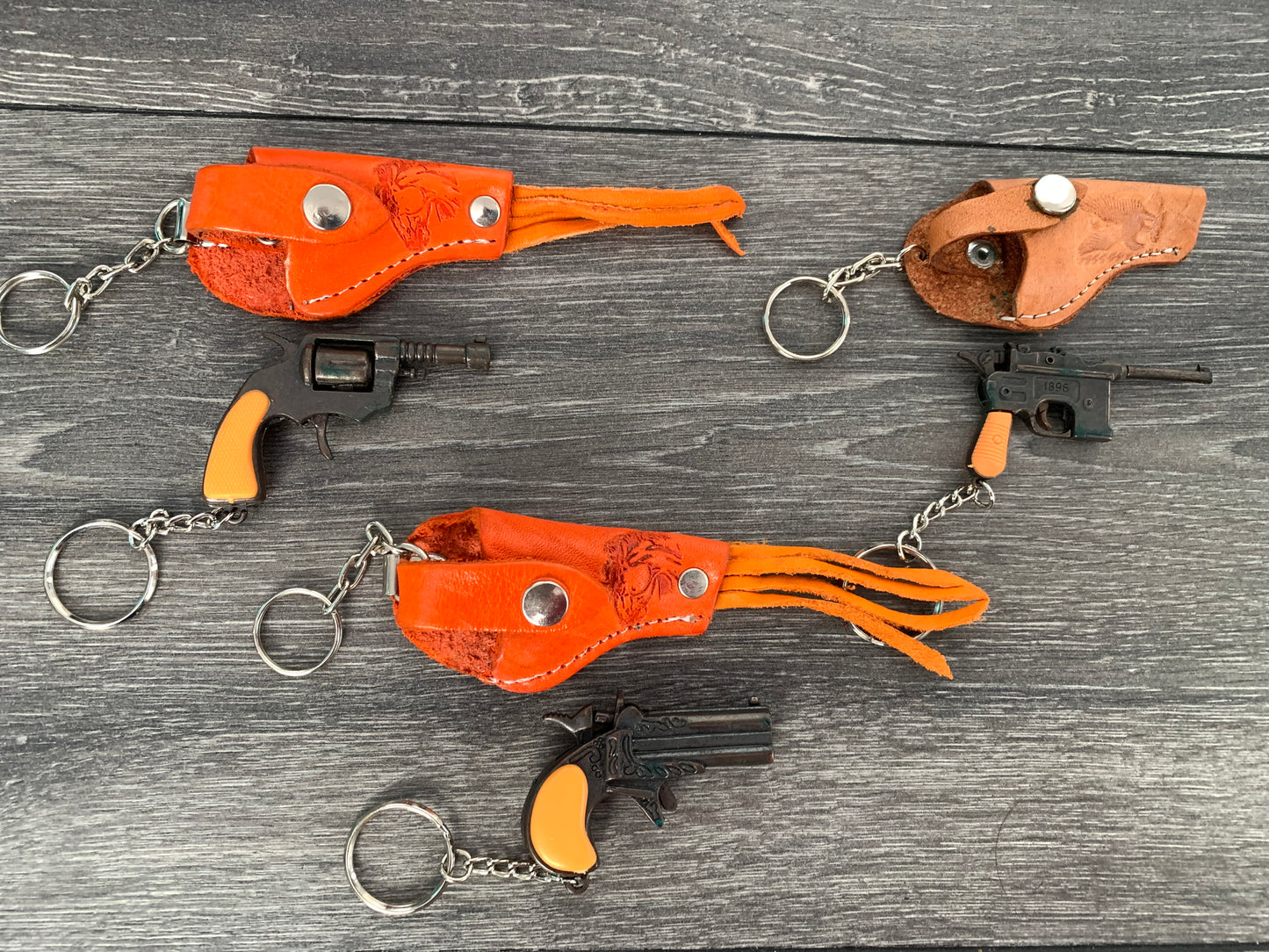 Metal key-chain Revolver-Made in Mexico