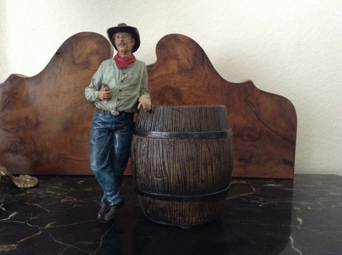 Western Cowboy pen holder with cowboy