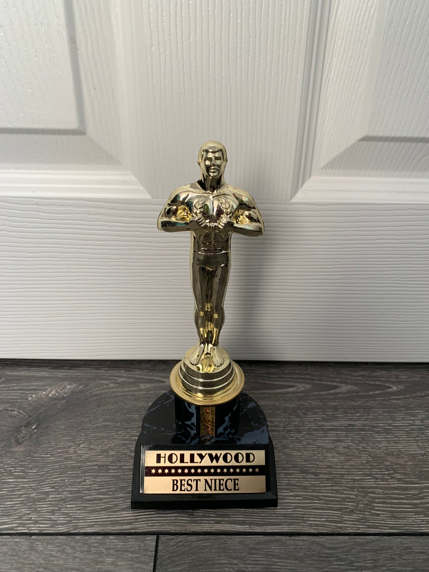 Oscar Hollywood Award Trophy Replica -Best Niece