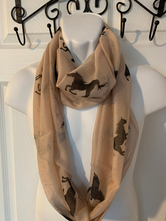 Western Lady’s scarf with horses