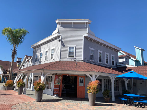 Long Beach Souvenirs and Western Store